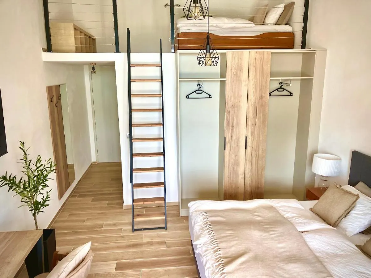 Villa Stara Skola Porec 0*,  Croazia