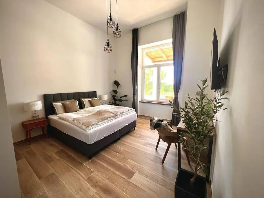 Villa Stara Skola Porec 0*,